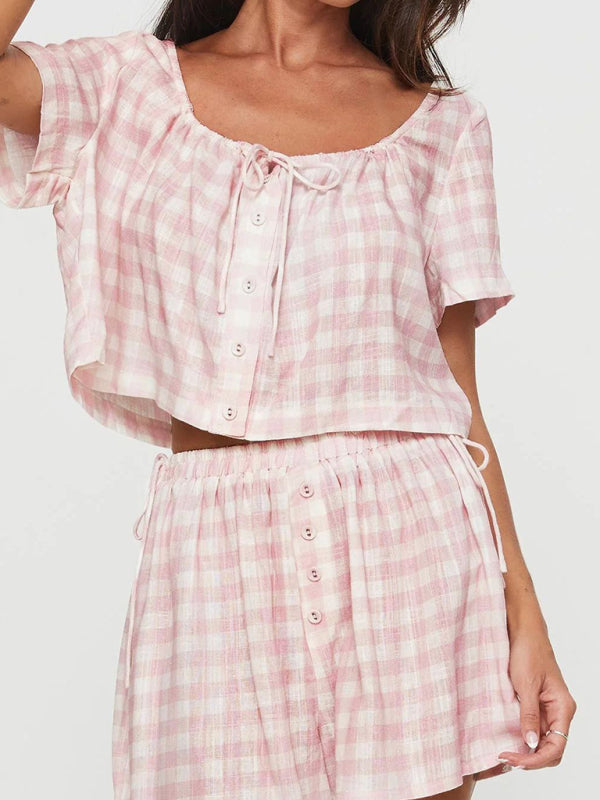 Levoire | Nouveau top à rayures roses avec boutons tricotés, shorts, costume décontracté