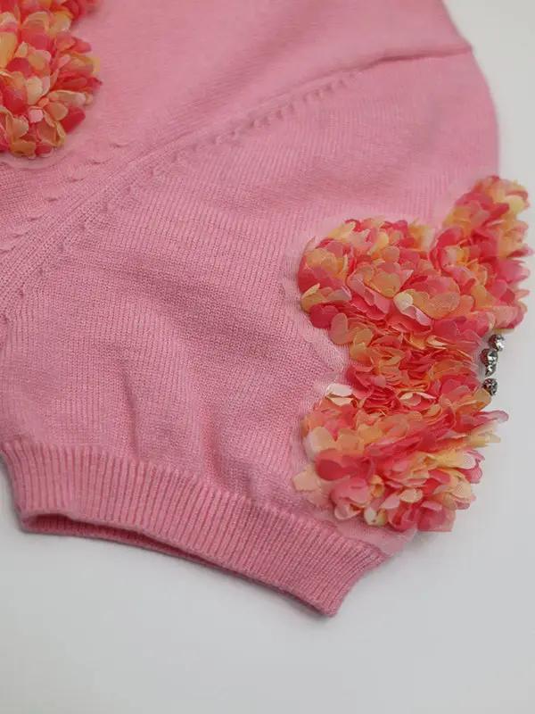 Levoire | Nouveau sweat-shirt rond en fleurs contrastantes rose doux à manches courtes