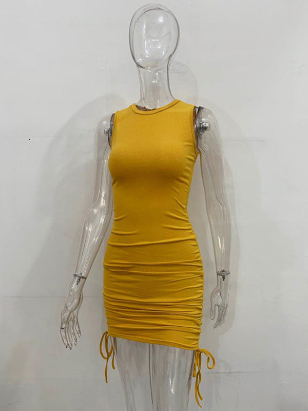 Levoire | Nouvelle robe de veste slim-fit à encolure dégagée Jaune