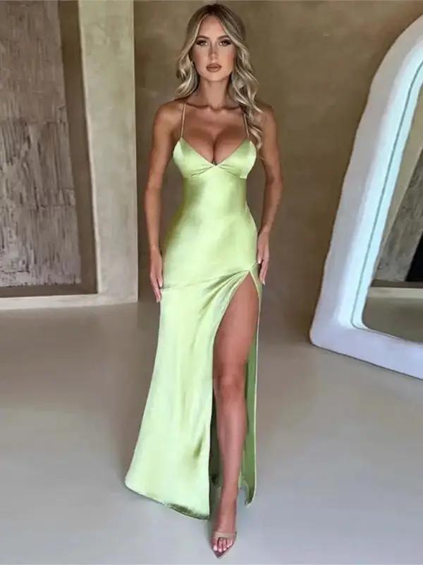 Levoire | Femmes Robe longue sexy à dos nu avec décolleté en V en satin fendu Vert fruit