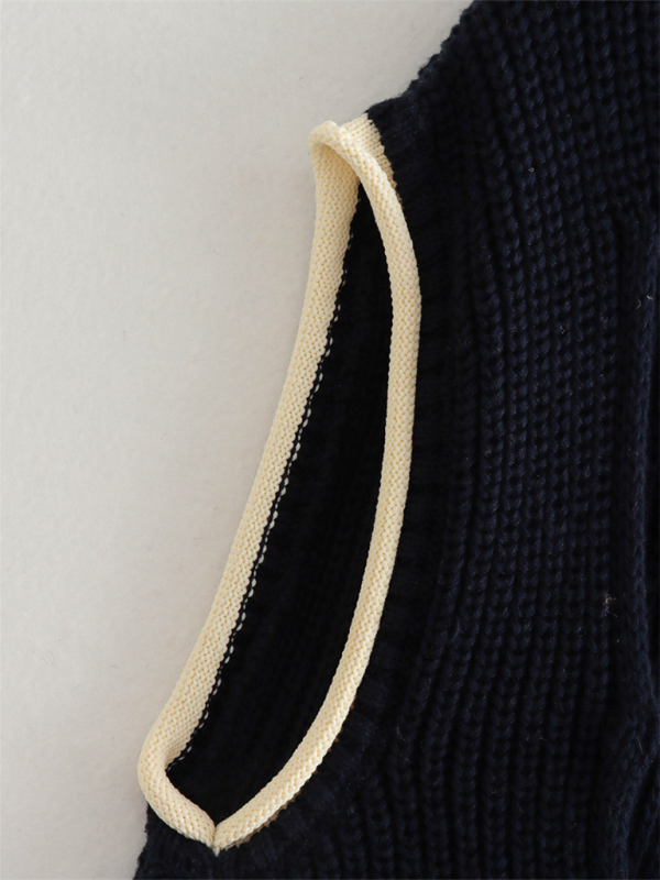 Levoire | Nouveau moderne gilet en tricot pour femmes avec encolure ronde et découpe au dos