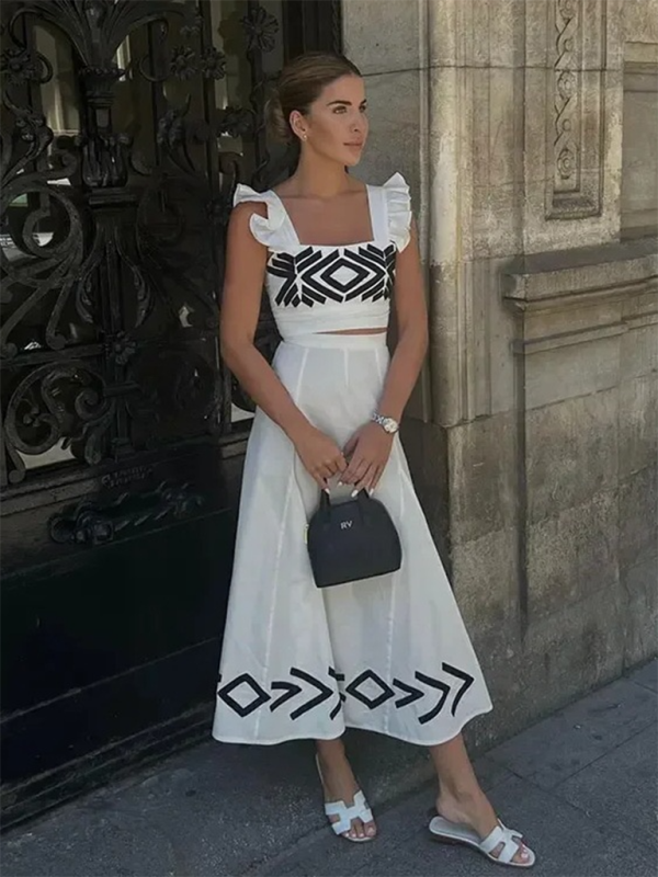 Levoire | Mode, hi-hat, ondulé, gilet imprimé et robe à jupe Blanc