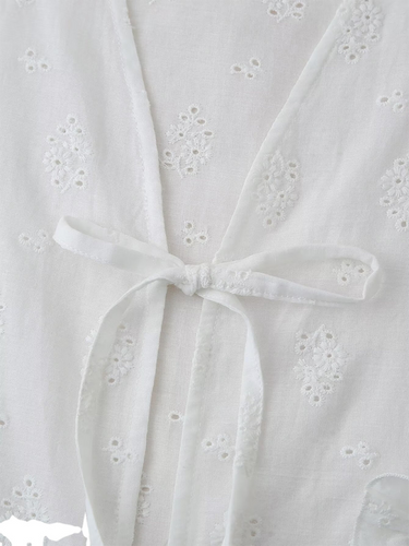 Levoire | Nouveau top de chemise dame avec broderie en forme de cœur