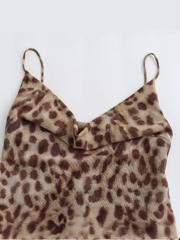 Levoire | Design élégant et stylé avec motifs animaliers, robe sexy à dos ouvert et sans manches
