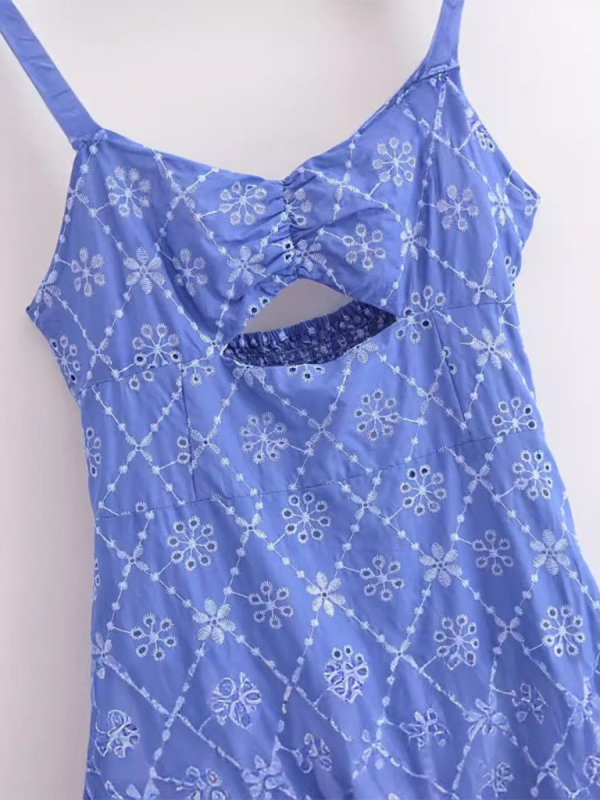 Levoire | Robe à bretelles slim brodée à trous pour femmes