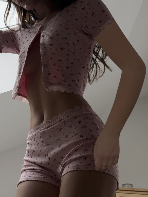 Levoire | Haut à capuchon floral loose et short Ensemble deux pièces Muster2