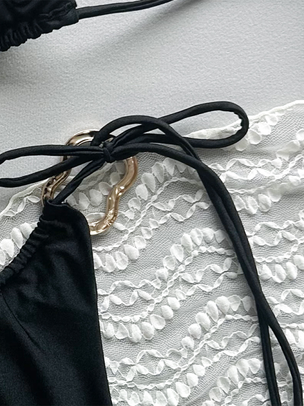 Levoire | Bikini uni couleur décolletée profonde