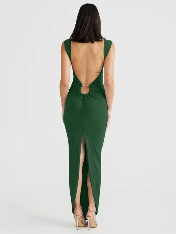 Levoire | Robe sexy à dos V ouvert avec un dos ouvert et une fente qui est serrée.