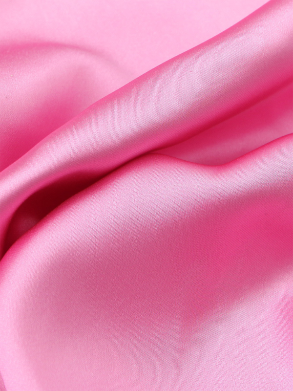 Levoire | Nouvelle robe de soirée en satin fabriquée