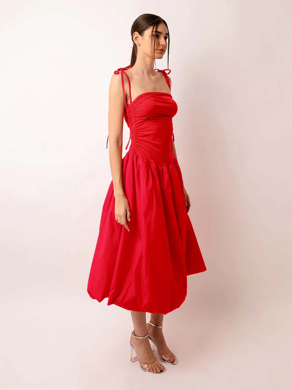 Levoire | Nouvelle robe sans manches à dos ouvert à encolure halter froncée en patchwork avec poches
