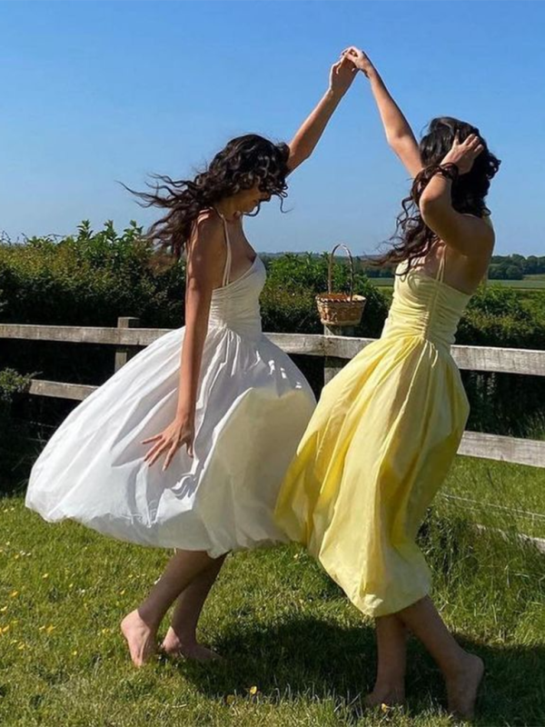Levoire | Nouvelle robe sans manches à dos ouvert à encolure halter froncée en patchwork avec poches