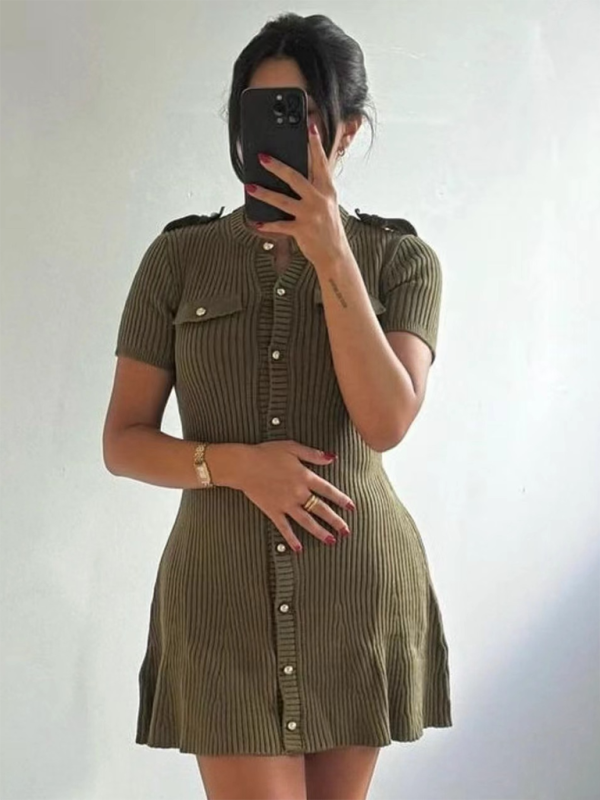 Levoire | Robe tricotée verte foncée à manches courtes Vert foncé Jasper