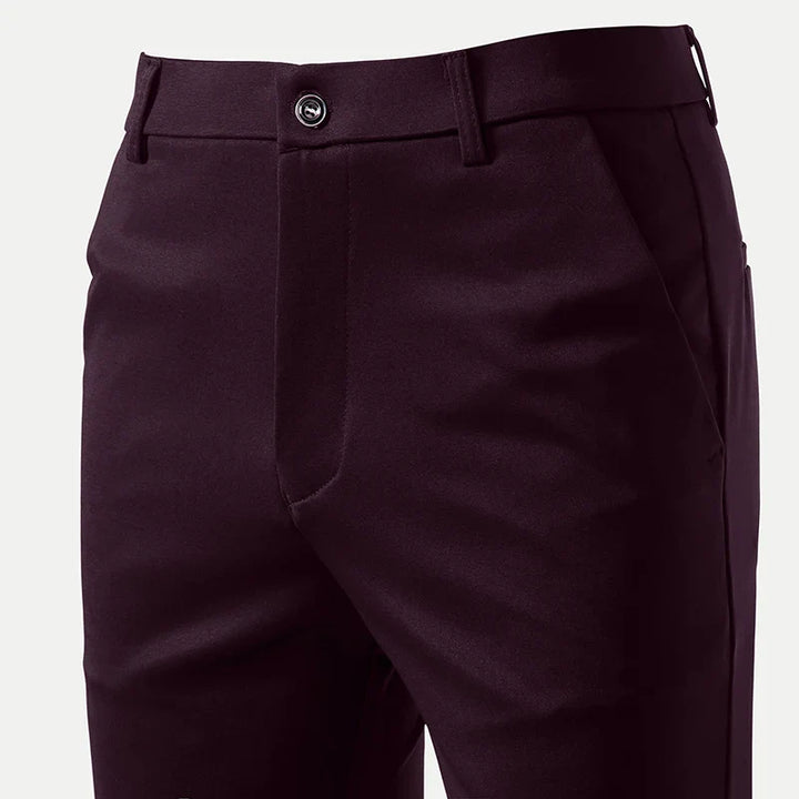 Levoire | Pantalons Slim Fit Kaki Parfait Pour Le Style Quotidien Et Le Confort Vin Rouge