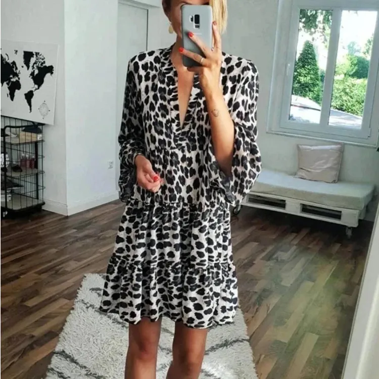 Levoire | Robe D'Été Moderne À Manches Longues Leopardi