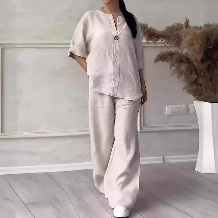 Levoire | Location set for casual elegance Beige