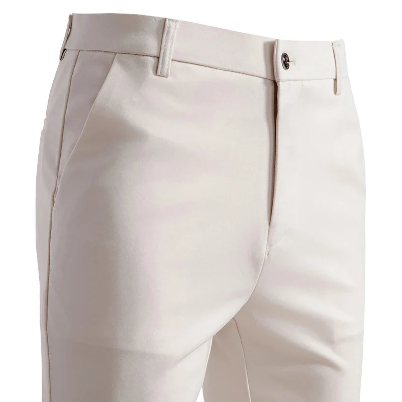 Levoire | Pantalons Slim Fit Kaki Parfait Pour Le Style Quotidien Et Le Confort Beige