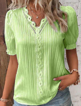 Levoire | Blouse Élégante Avec Décolleté En V Et Dentelle Vert