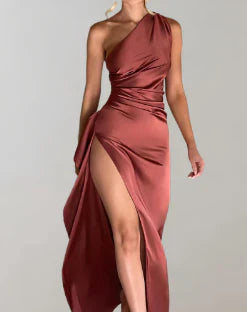 Levoire | Robe en satin brillant avec fente Rouge rouille