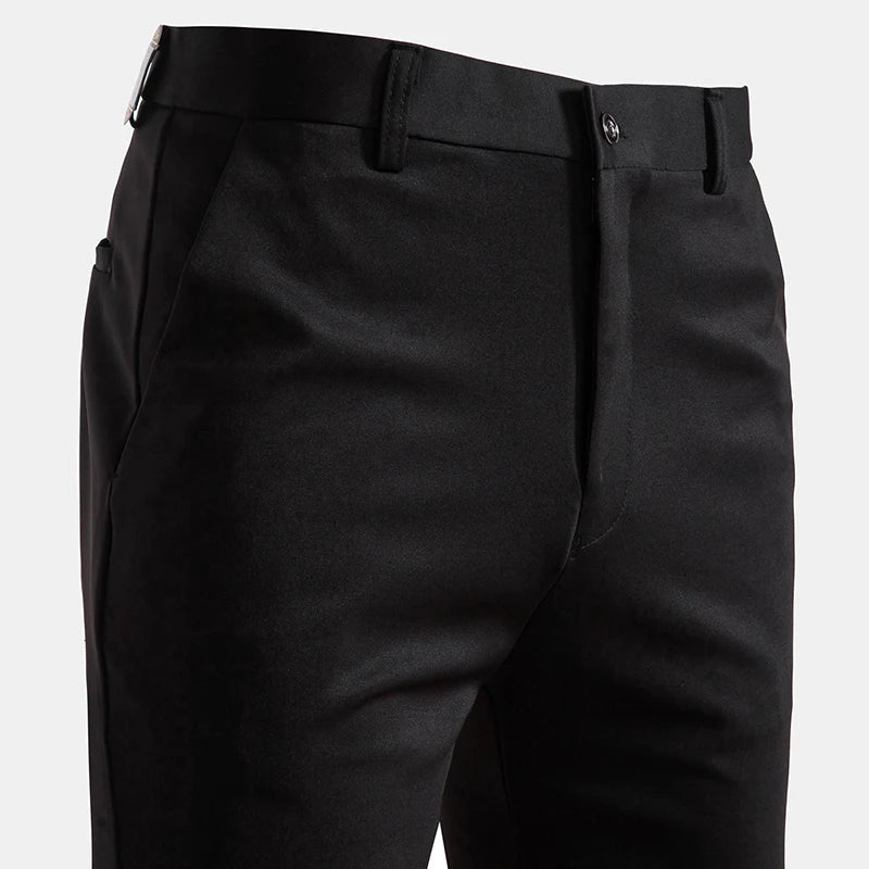 Levoire | Pantalons Slim Fit Kaki Parfait Pour Le Style Quotidien Et Le Confort Noir