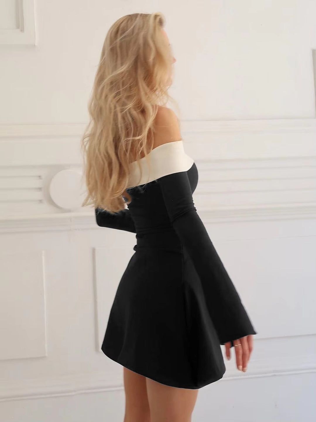 Levoire | Robe Sans Bretelles À Manches Longues