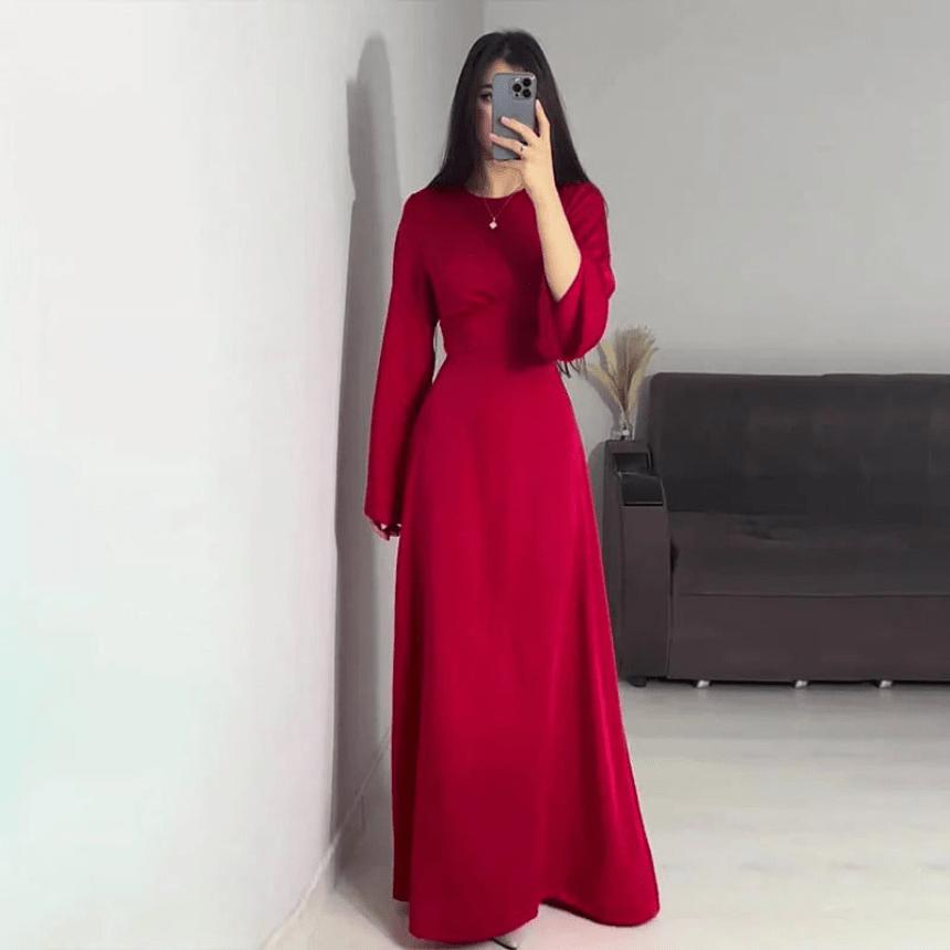 Levoire | Robe longue en satin pour femmes Design élégant et confortable Rot