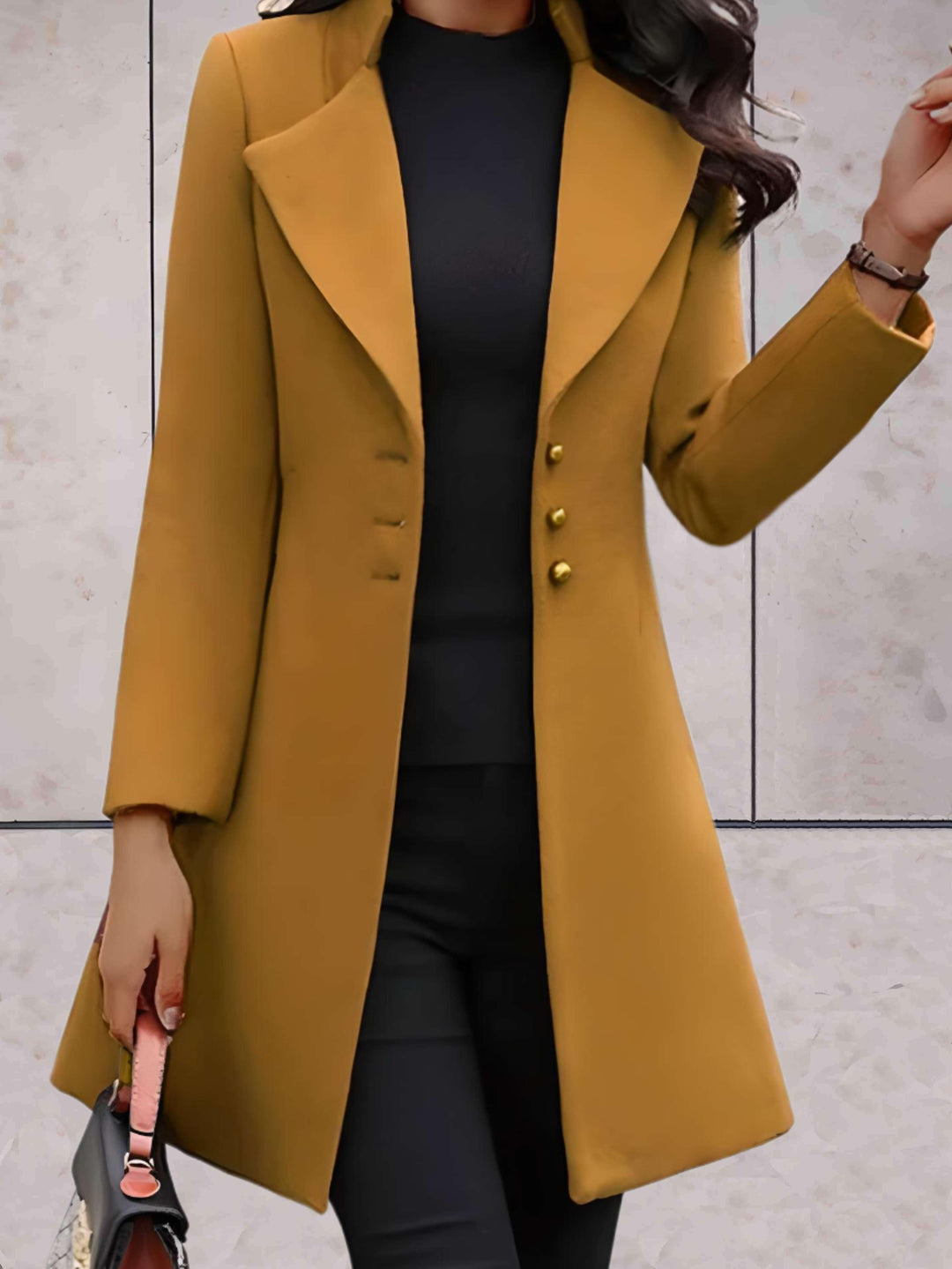 Levoire | Trench-Coat Formel Avec Col Découpé Et Fermeture À Bouton Jaune