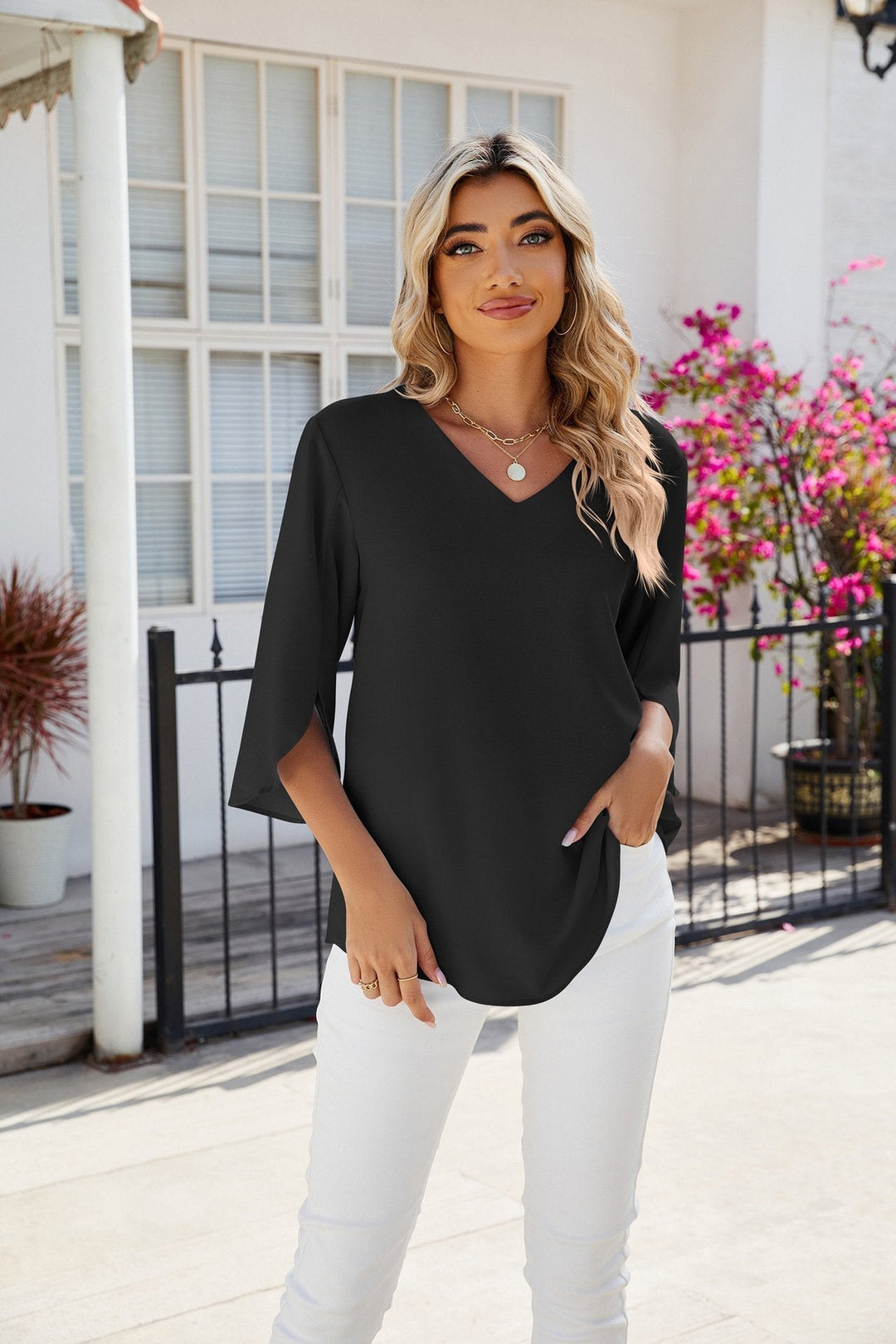 Levoire | Élégante Blouse À Col En V Pour Femmes Noir