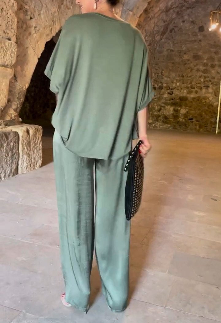 Levoire | Ensemble En Satin À Deux Pièces Avec Col Rond