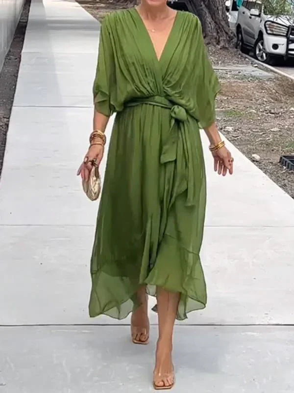 Levoire | Robe En Chiffon Avec Décolleté En V, Élégante Et Raffinée Vert