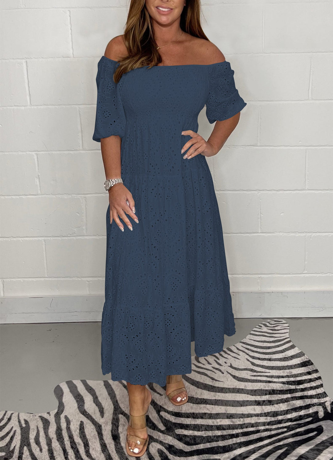 Levoire | Robe Décontractée Brodée Marine bleu