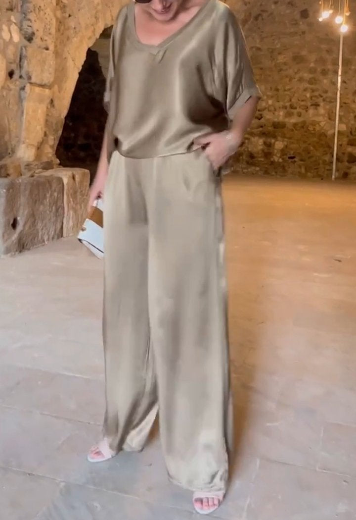 Levoire | Ensemble En Satin À Deux Pièces Avec Col Rond Ou