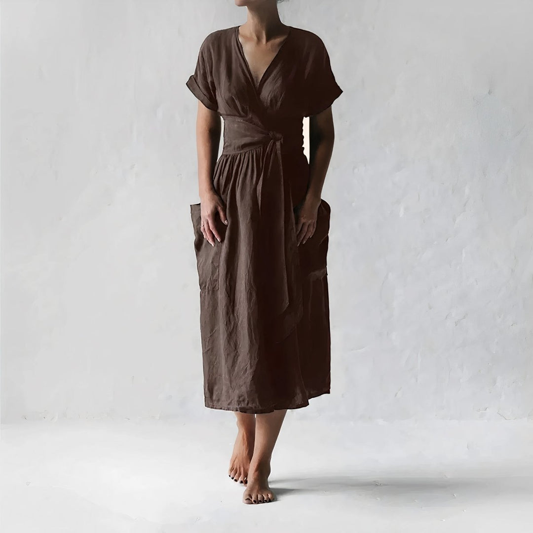 Levoire | Robe Élégante À Encolure Décolletée Braun