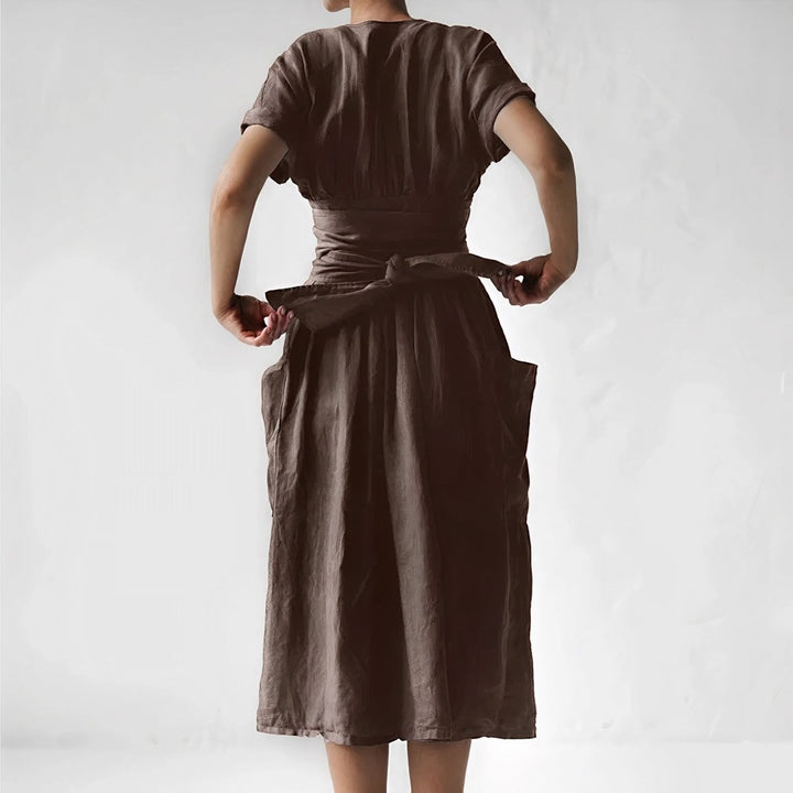 Levoire | Robe Élégante À Encolure Décolletée