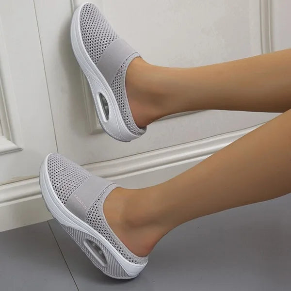 Levoire | Confortables Respirants Chaussons Noirs Gris