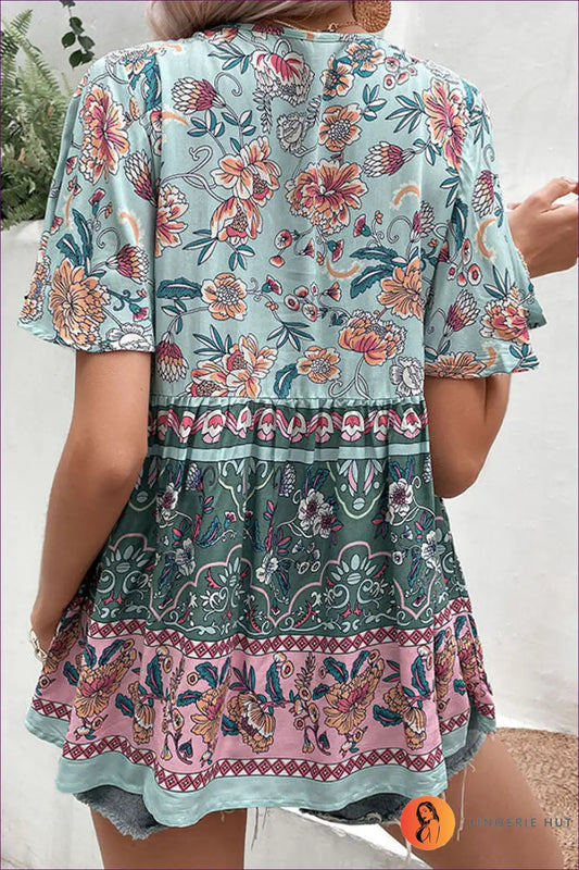 Levoire | Boho Blossom Floral T-shirt - Élégance d'été sans effort
