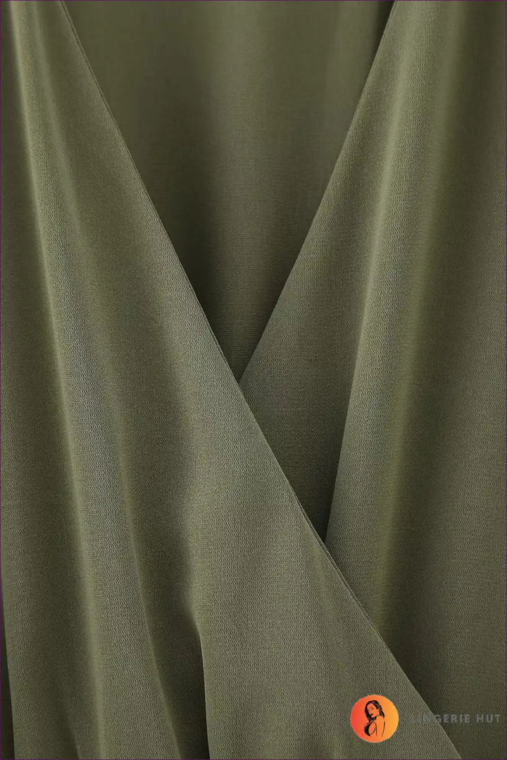 Levoire | Élégante robe plissée avec ceinture design | Style de bureau intemporel