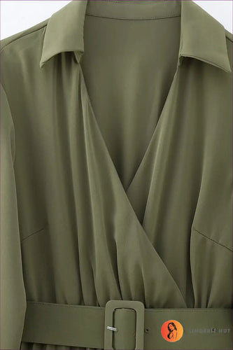 Levoire | Élégante robe plissée avec ceinture design | Style de bureau intemporel
