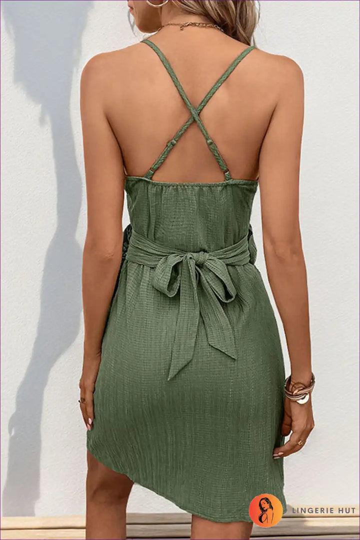 Levoire | Robe à volants halterneck élégante - Été sophistiqué