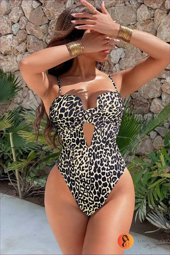 Levoire | Maillot de bain découpé avec imprimé de lion sauvage - Libérez votre côté sauvage
