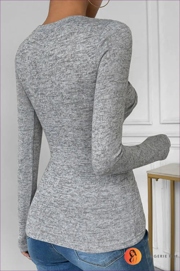 Levoire | Gris Twist-Front Long Sleeve – Élégance Sans Effort