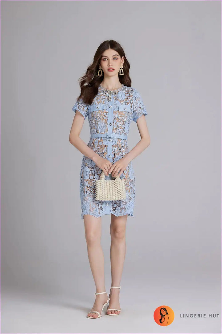 Levoire | Robe en dentelle à couches bleu clair – La perfection transparente et élégante