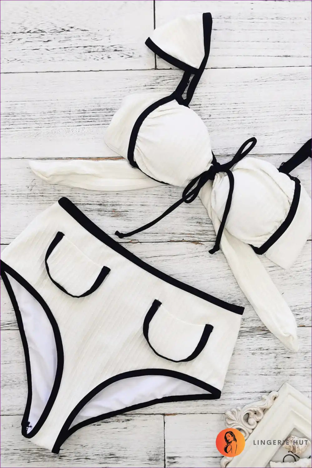 Levoire | Monochrome Élégant Ensemble de Bikinis Taille Haute - Élégance Rétro Blanc