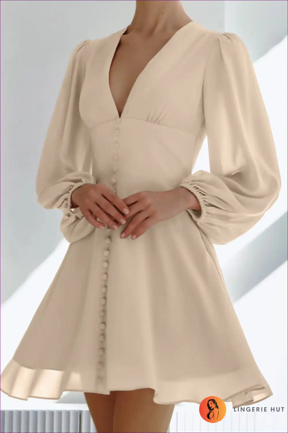 Levoire | Puffi Hihat Napit-Down Mini Robe - Élégance Sans Effort Khaki