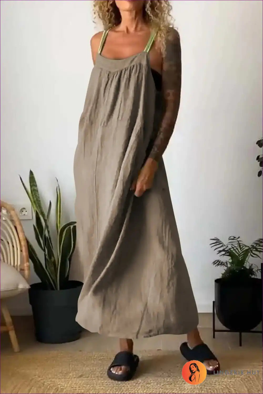 Levoire | Locker Bleu Robe Maxi à Bretelles Larges – Confort Sans Effort Khaki