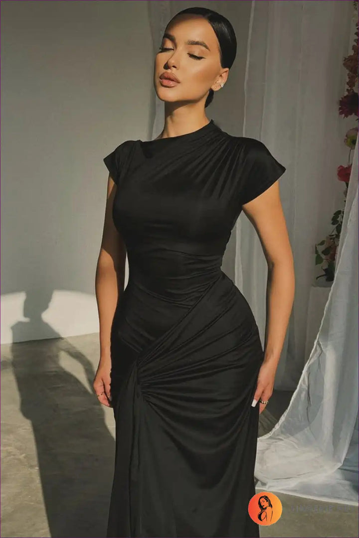 Levoire | Scarlet Elegance Robe Maxime Rypistetty - Élégance Intemporelle