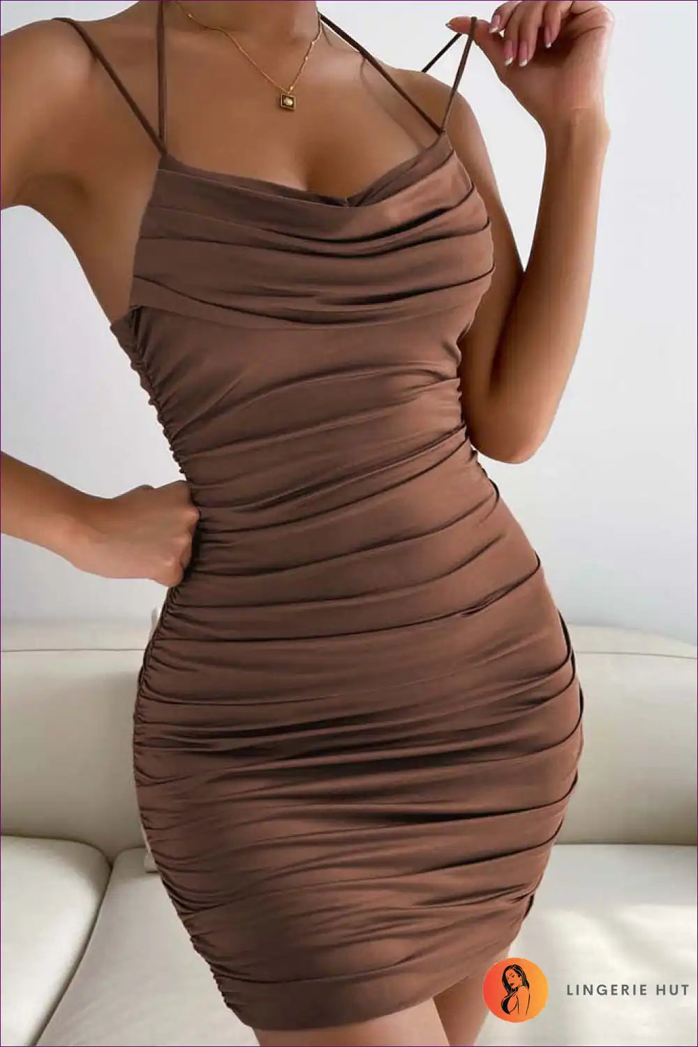 Levoire | Sleek Robe Bodycon S'ajustant – Glamour Sans Effort Braun