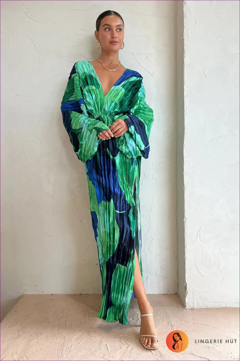Levoire | Vibrant Plunge Maxi Dress – Robe Déesse
