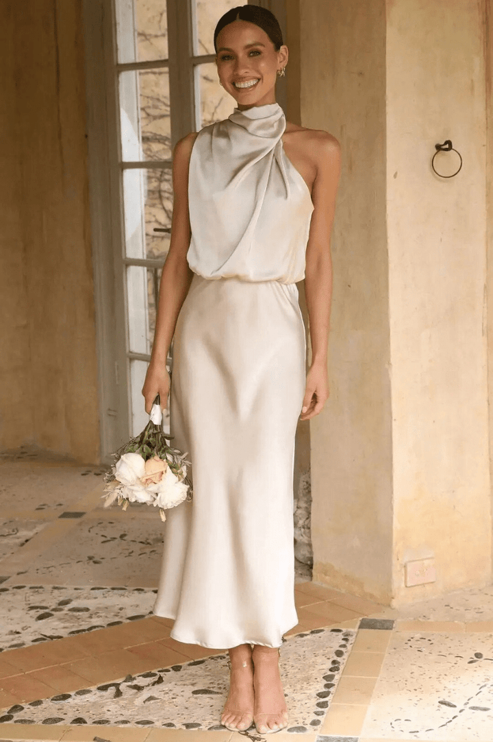 Levoire | Robe Maxi Femme Avec Ceinture Élastique Et Drapé Satiné Au Cou