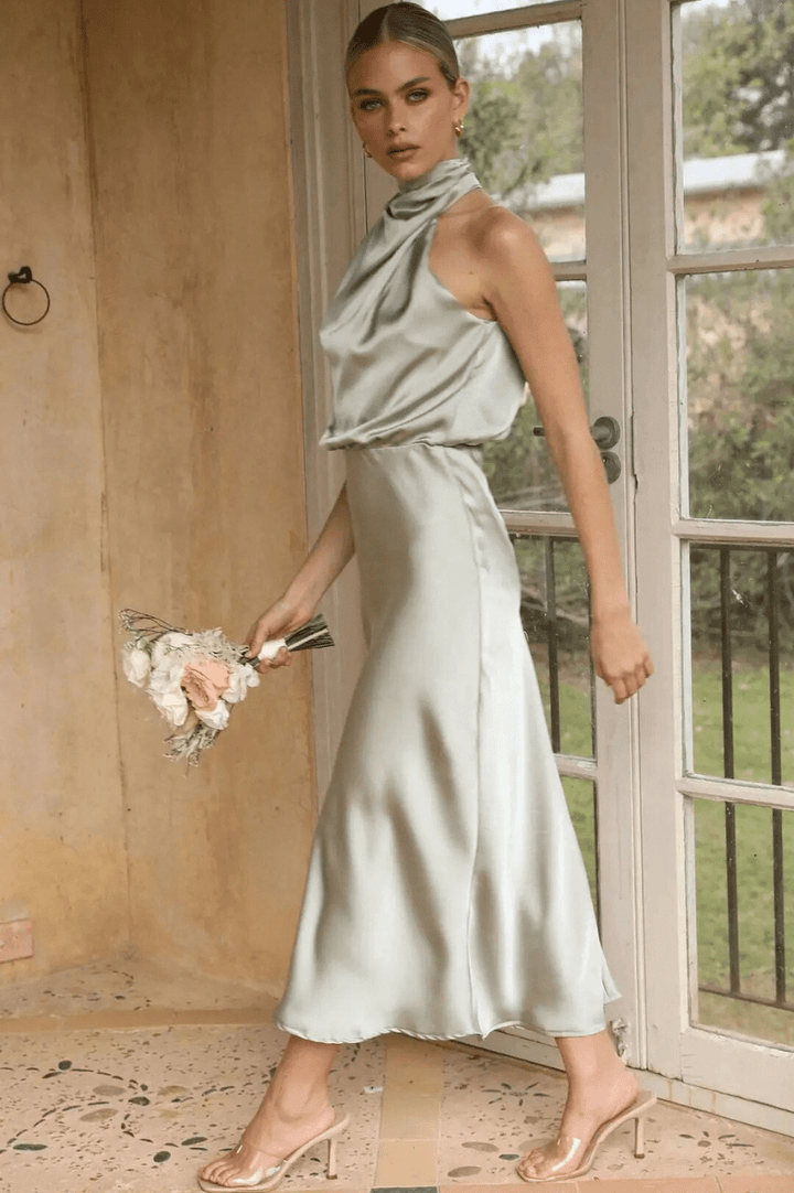 Levoire | Robe Maxi Femme Avec Ceinture Élastique Et Drapé Satiné Au Cou