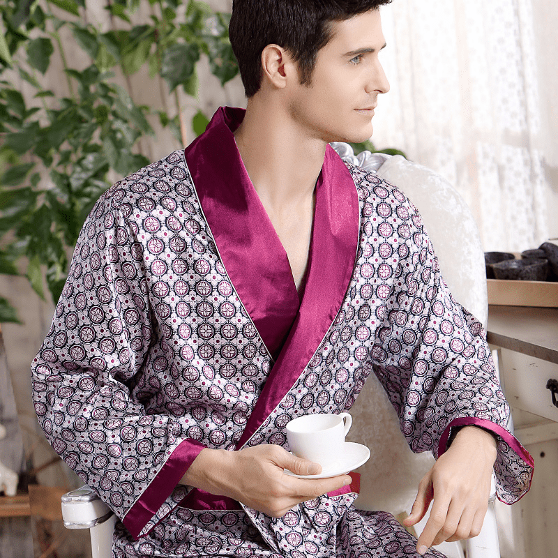 Levoire | Peignoir de bain pour hommes en satin luxueux avec impression dorée pour la détente Rouge 1A